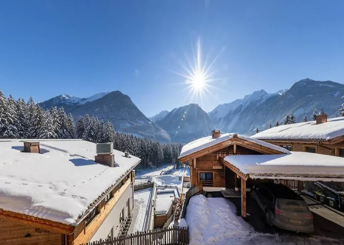 Near Lift With Garden Chalet