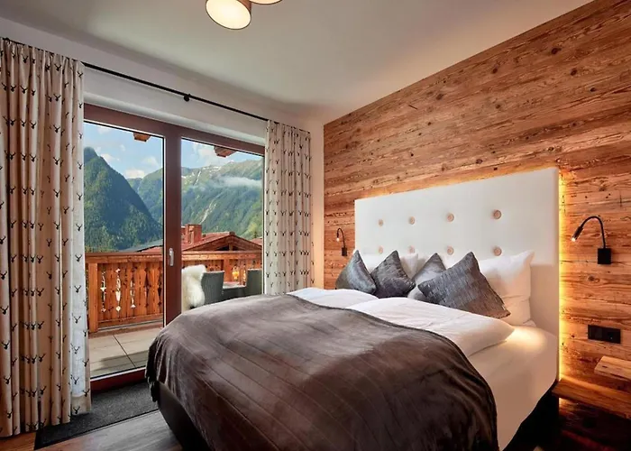 Chalet Near Lift With Garden Neukirchen am Grossvenediger