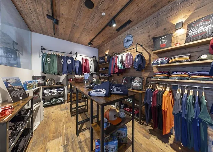 Dağ evi Near Lift With Garden *