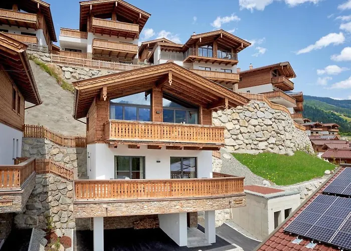 Near Lift With Garden Dağ evi