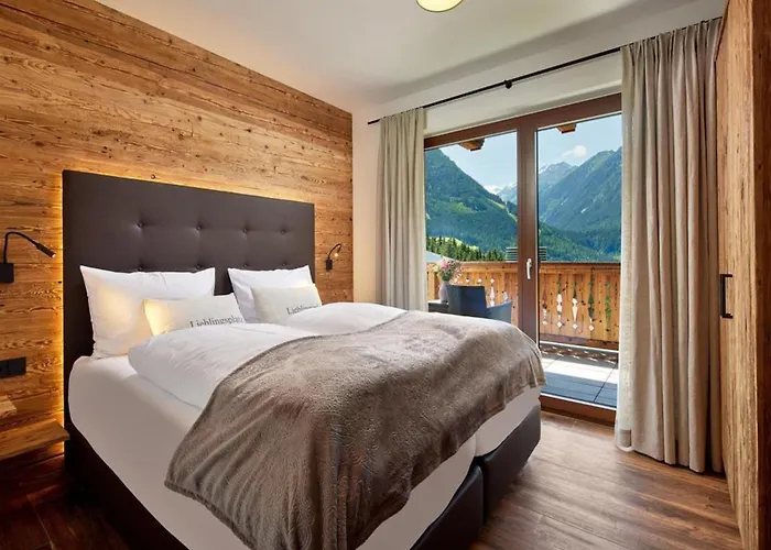 Near Lift With Garden Chalet *