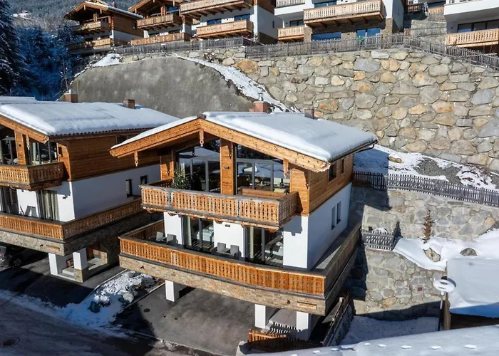 Near Lift With Garden *