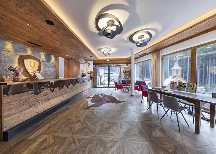 Near Lift With Garden Chalet *